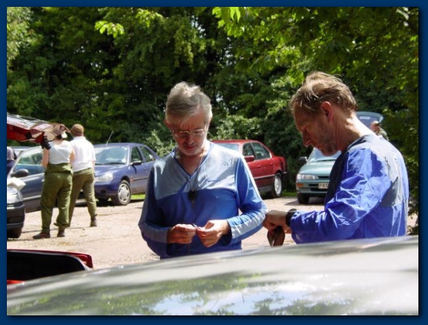 600x449 pixels (125K)